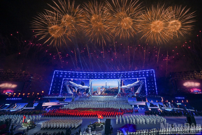 Tổng Bí thư Tô Lâm dự chương trình nghệ thuật đặc biệt Dưới lá cờ vẻ vang của Đảng” Tổng Bí thư Tô Lâm dự chương trình nghệ thuật đặc biệt Dưới lá cờ vẻ vang của Đảng”