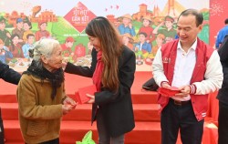 Nghệ An rộn ràng “vị Tết” gắn kết tại sự kiện cộng đồng Chung vị Tết Việt