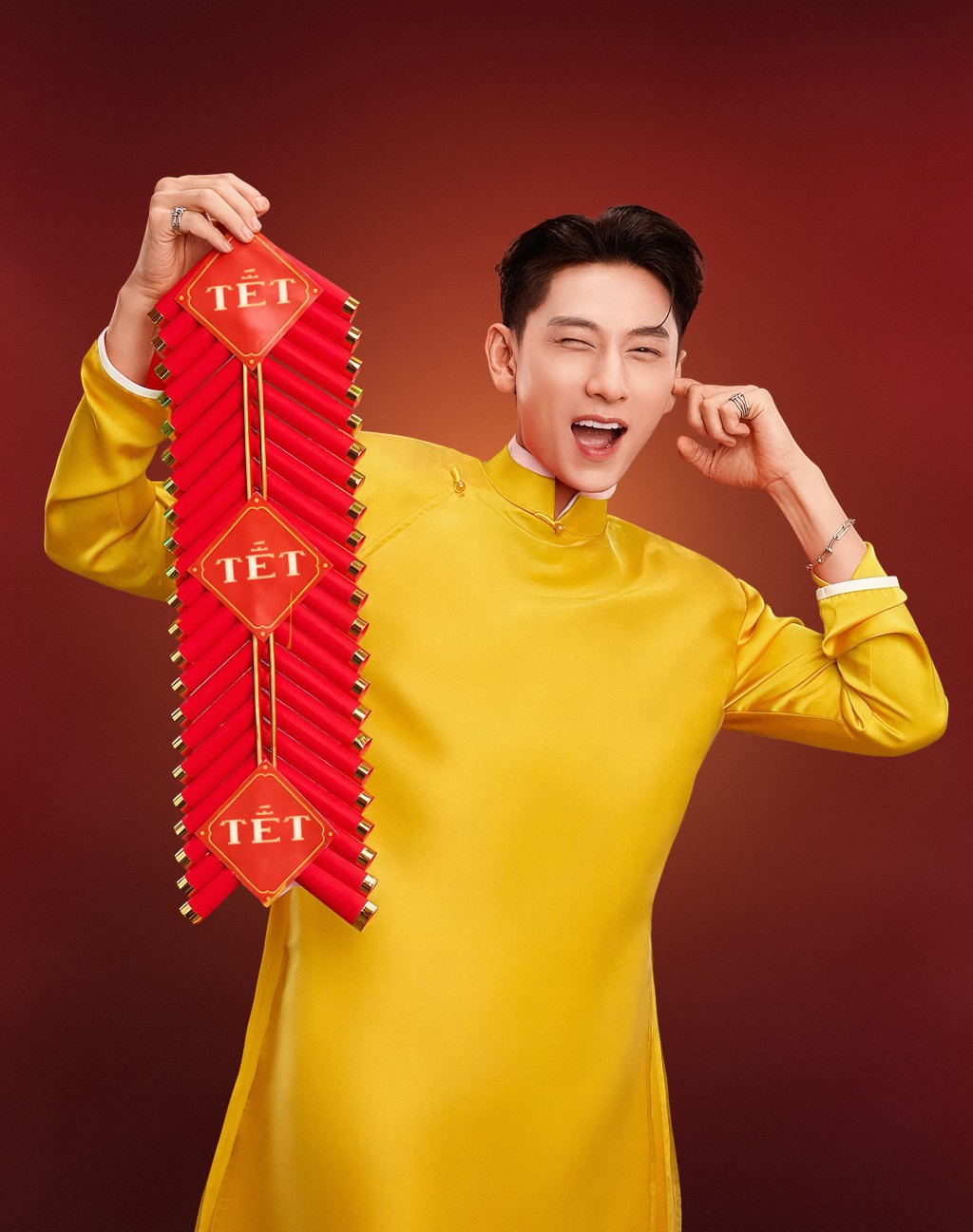 Isaac gửi gắm thông điệp Tết 