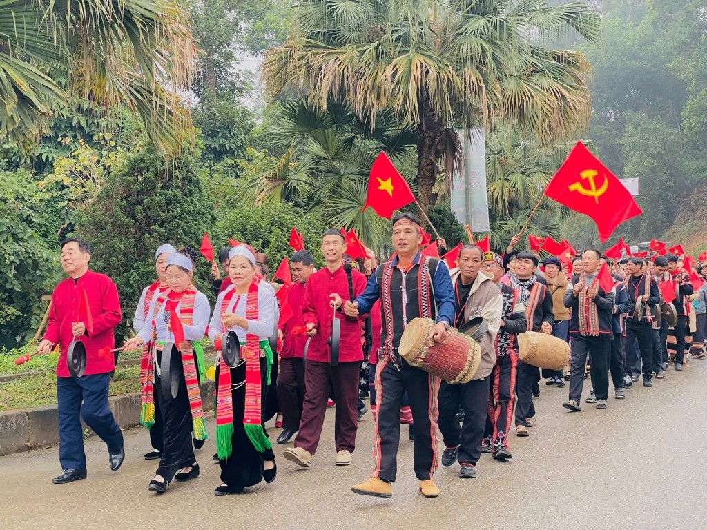 Tổ chức sự kiện