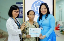 TP Hồ Chí Minh cấp thẻ BHYT miễn phí cho hơn 15.000 hộ nghèo