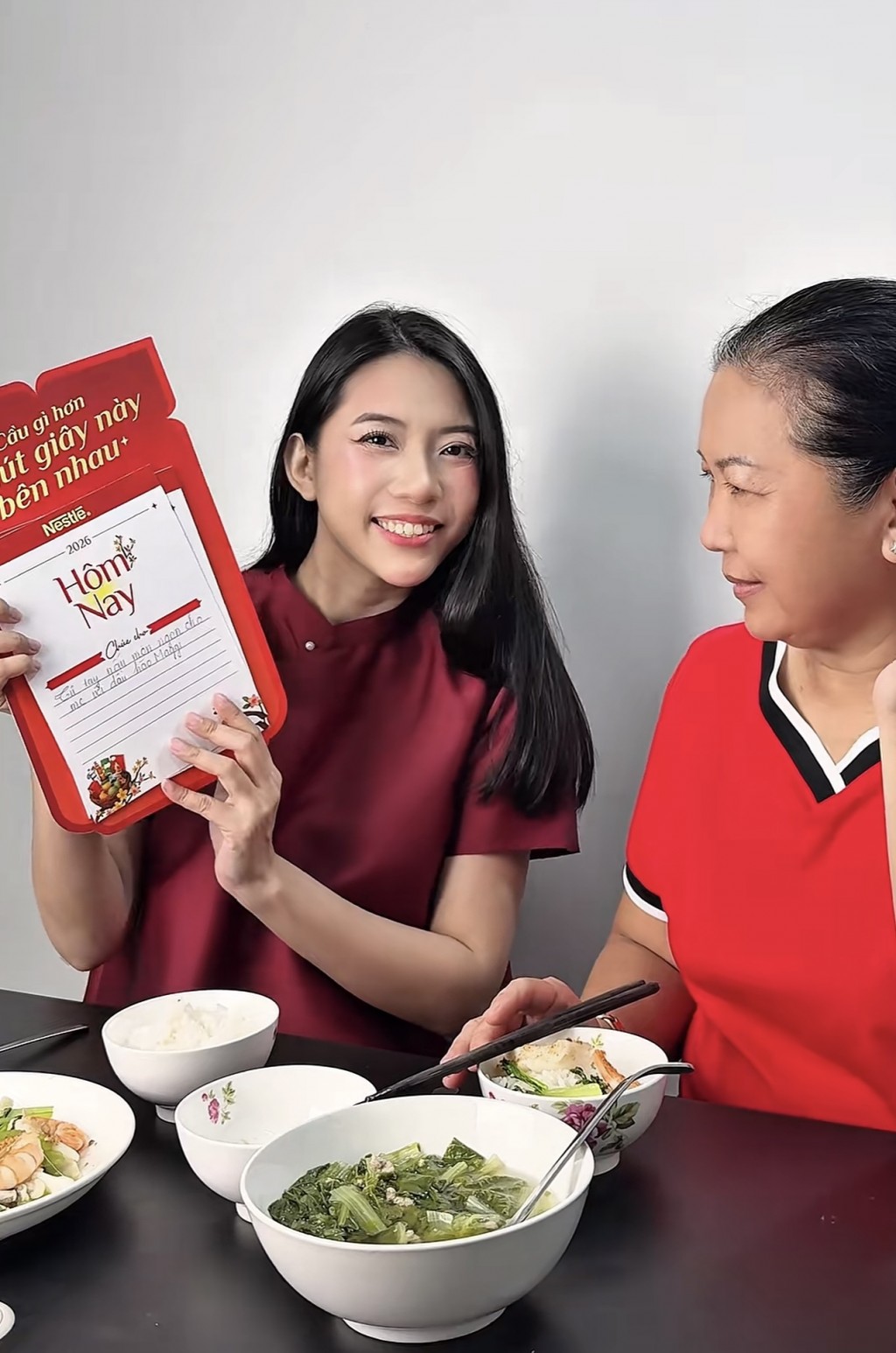 “Lịch Tết hôm nay” và góc nhìn mới: Tết không nằm ở ngày tháng, mà ở phút giây bên nhau “Lịch Tết hôm nay” và góc nhìn mới: Tết không nằm ở ngày tháng, mà ở phút giây bên nhau