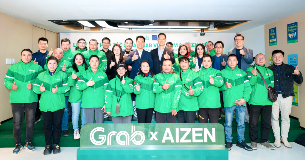 Grab Việt Nam và AIZEN Việt Nam hợp tác mang đến giải pháp thuê xe máy điện cho đối tác tài xế Grab