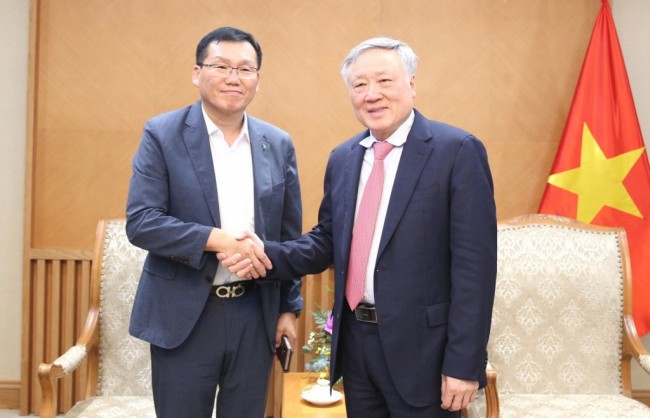 Phó Thủ tướng Thường trực Nguyễn Hòa Bình tiếp Tổng giám đốc điều hành của HD Hyundai Eco Vina