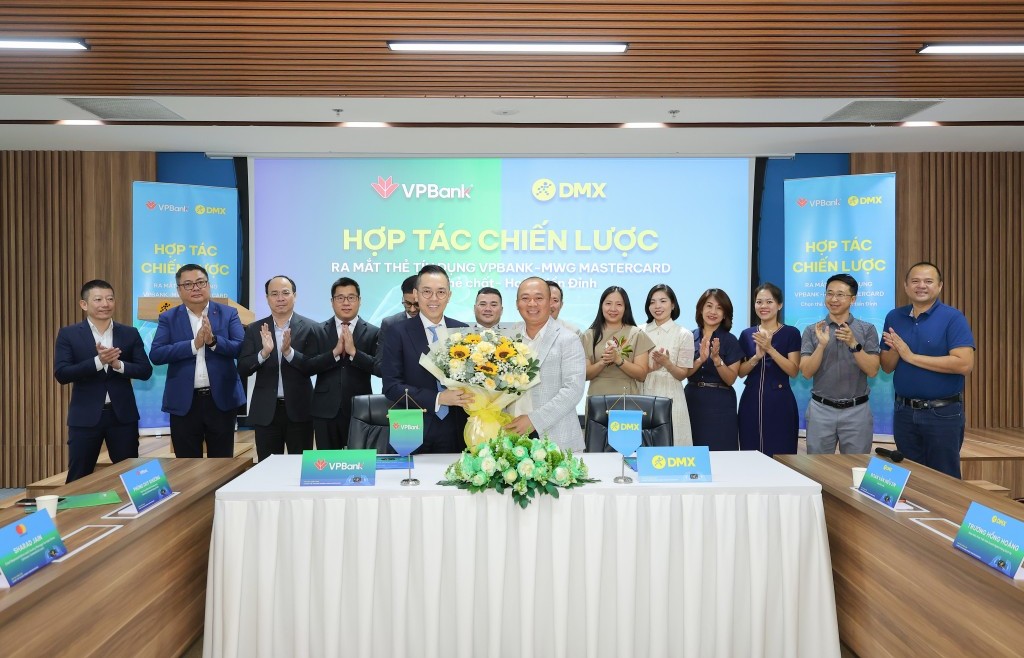 VPBank và DMX ra mắt thẻ tín dụng đầu tiên trong lĩnh vực bán lẻ điện tử tiêu dùng VPBank MWG Mastercard