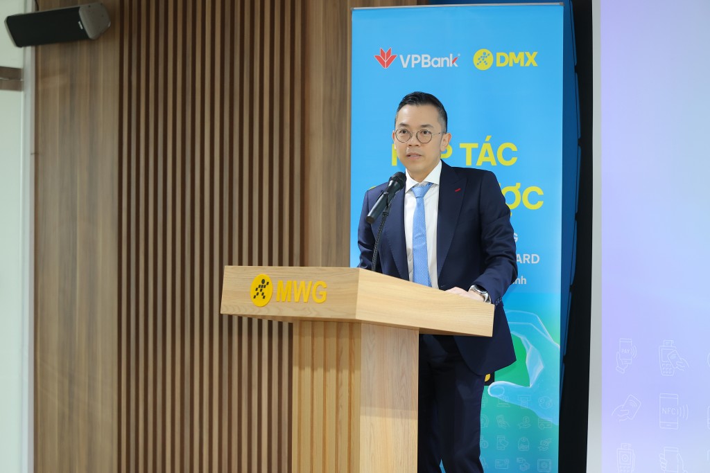 VPBank và DMX ra mắt thẻ tín dụng đầu tiên trong lĩnh vực bán lẻ điện tử tiêu dùng VPBank MWG Mastercard