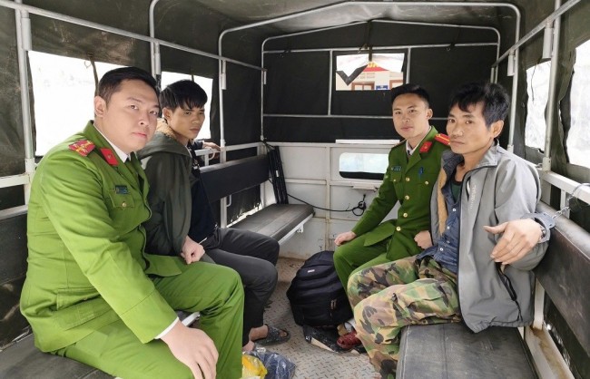 Nghệ An: Công an xã Chiêu Lưu bắt đối tượng mua bán chất ma túy