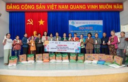 Nu Skin Việt Nam tặng 4.500 sản phẩm chăm sóc sức khoẻ cho phụ nữ có hoàn cảnh khó khăn sau bão lũ