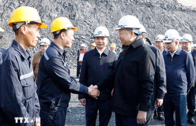 Ngành than phải gắn tăng năng suất với tăng thu nhập, cải thiện đời sống công nhân
