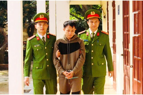 Thanh Hoá: Công an xã Tân Ninh bắt giữ đối tượng vận chuyển gần 400 viên ma túy tổng hợp Thanh Hoá: Công an xã Tân Ninh bắt giữ đối tượng vận chuyển gần 400 viên ma túy tổng hợp