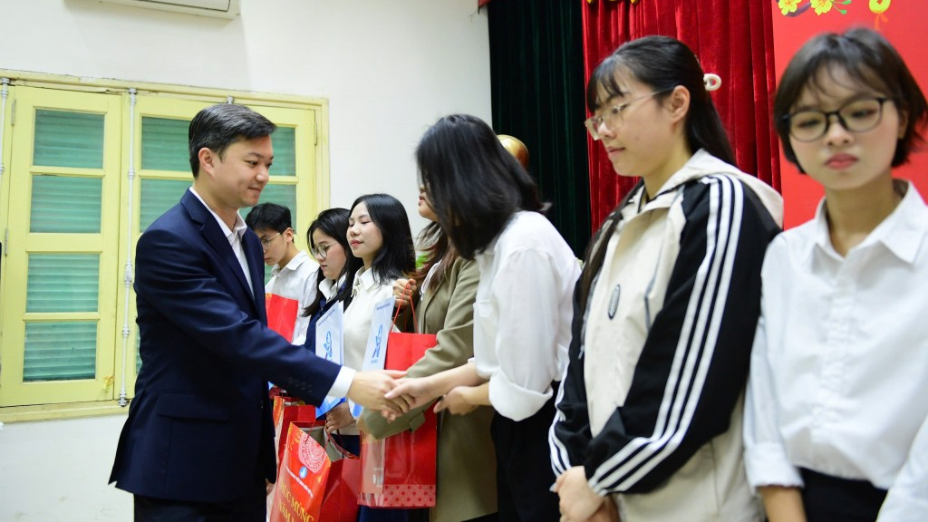 Ủy viên dự khuyết Trung ương Đảng Ủy viên dự khuyết Trung ương Đảng