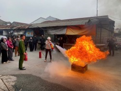 Đẩy mạnh tuyên truyền phòng cháy nhà chung cư, chợ dịp Tết Nguyên đán