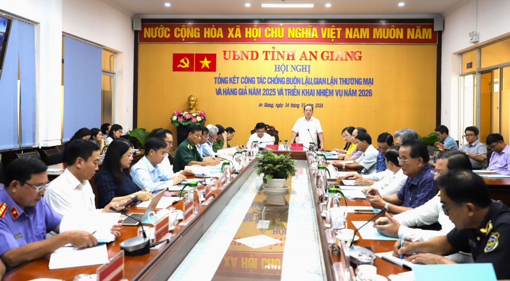 Quang cảnh Hội nghị tổng kết công tác chống buôn lậu, gian lận thương mại và hàng giả năm 2025. Ảnh: Bích Thùy