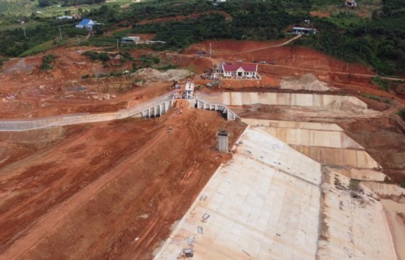 Triển khai tháo gỡ khó khăn, vướng mắc cho các dự án tồn đọng kéo dài