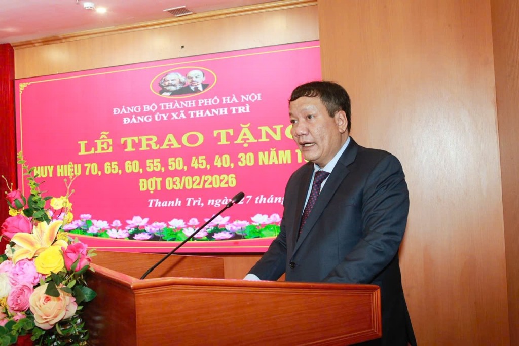 Bí thư Đảng ủy, Chủ tịch HĐND xã Thanh Trì Nguyễn Tiến Cường phát biểu tại buổi lễ