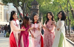 Phố trong mùa thời gian