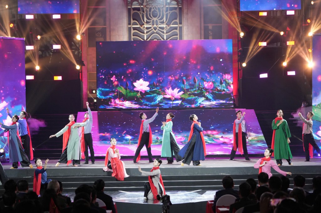 Lời hiệu triệu cho hành trình mới của nội lực, đoàn kết và khát vọng phát triển bền vững