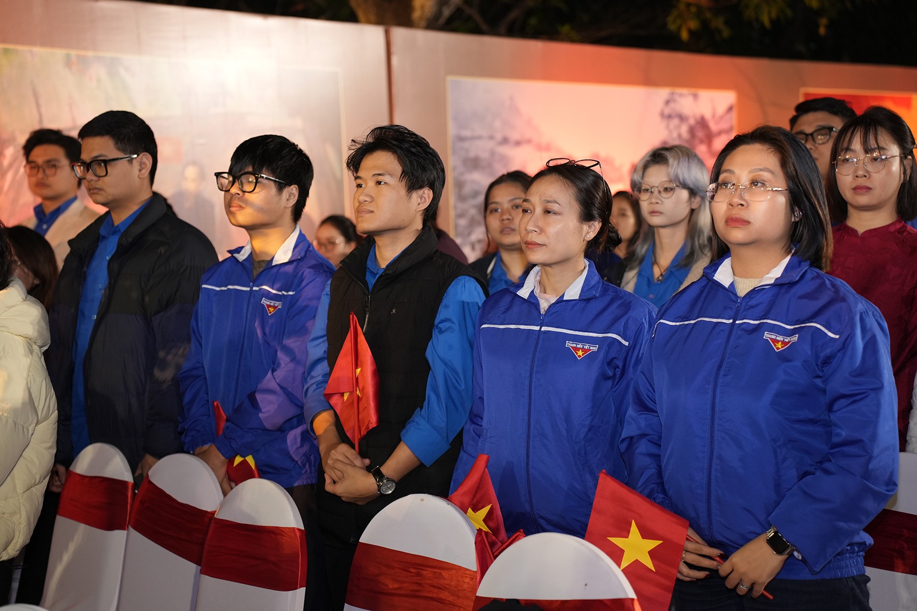 Cảm xúc lắng đọng tại cầu truyền hình Hai tay xây dựng một sơn Cảm xúc lắng đọng tại cầu truyền hình Hai tay xây dựng một sơn