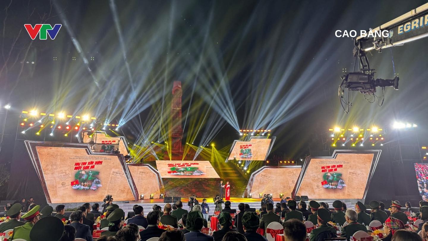 Cảm xúc lắng đọng tại cầu truyền hình Hai tay xây dựng một sơn Cảm xúc lắng đọng tại cầu truyền hình Hai tay xây dựng một sơn