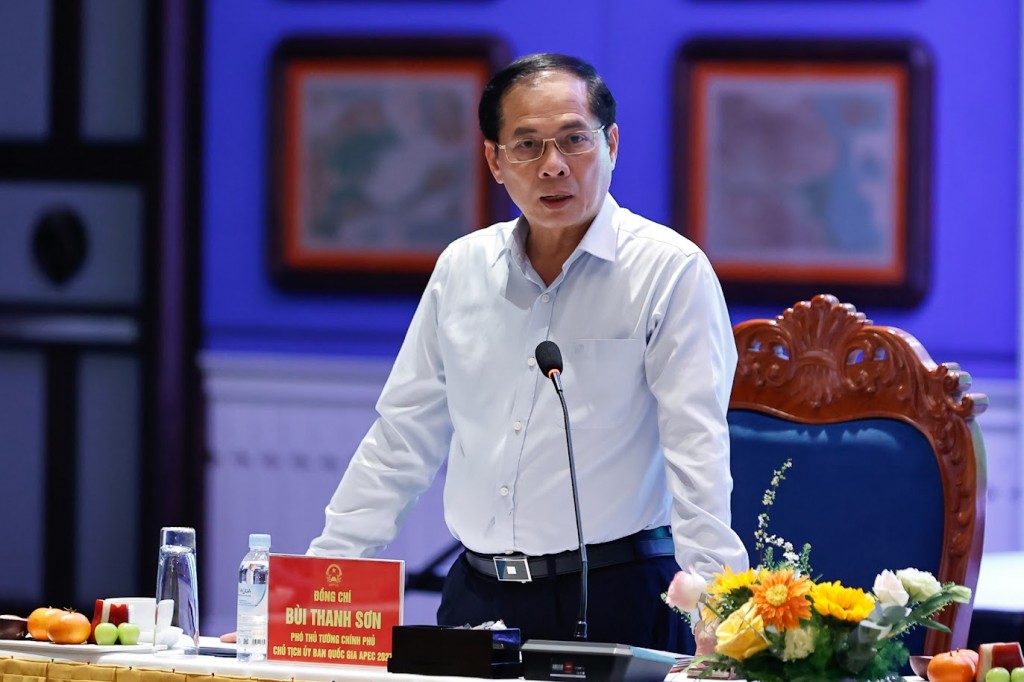 Chủ tịch Ủy ban APEC, Phó Thủ tướng Bùi Thanh Sơn phát biểu tại Phiên họp - Ảnh: VGP/Nhật Bắc Chủ tịch Ủy ban APEC, Phó Thủ tướng Bùi Thanh Sơn phát biểu tại Phiên họp - Ảnh: VGP/Nhật Bắc