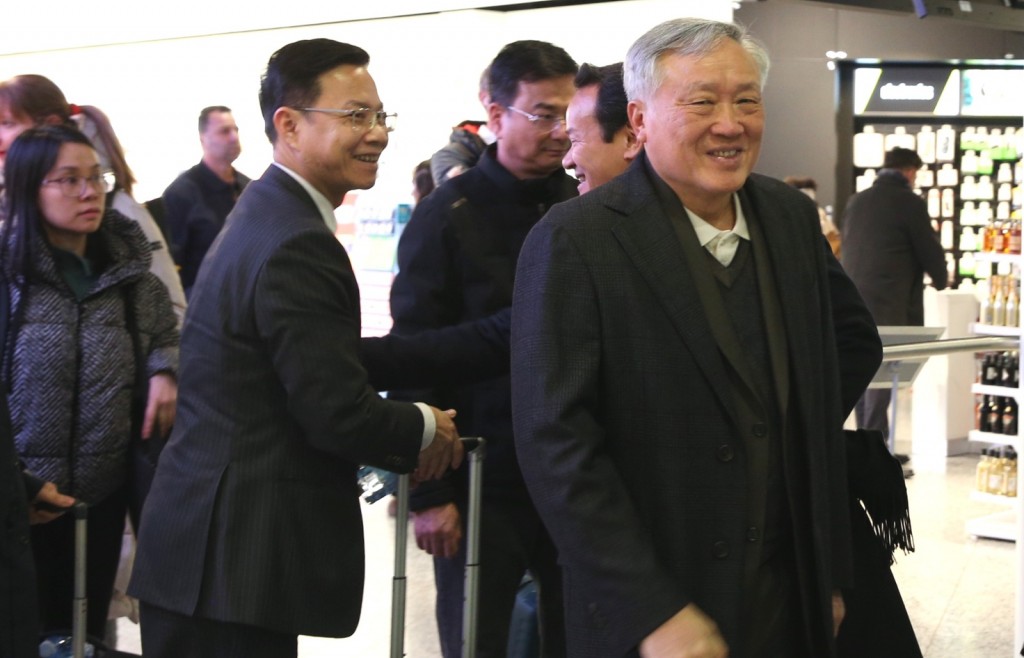 Phó Thủ tướng Thường trực Chính phủ Nguyễn Hoà Bình bắt đầu chuyến thăm làm việc tại Thụy Sĩ