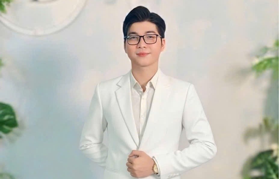 Hai lát cắt tình yêu trong âm nhạc Thế Hùng