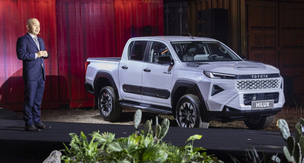 Toyota Việt Nam ra mắt Hilux hoàn toàn mới 2026