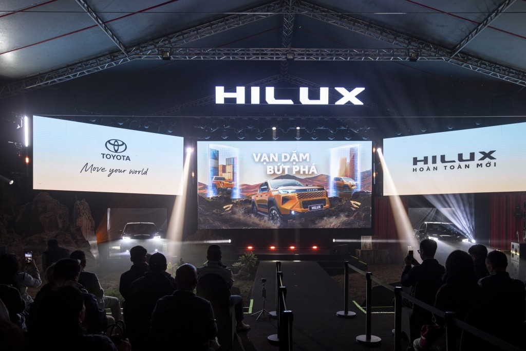 Toyota Việt Nam ra mắt Hilux hoàn toàn mới 2026