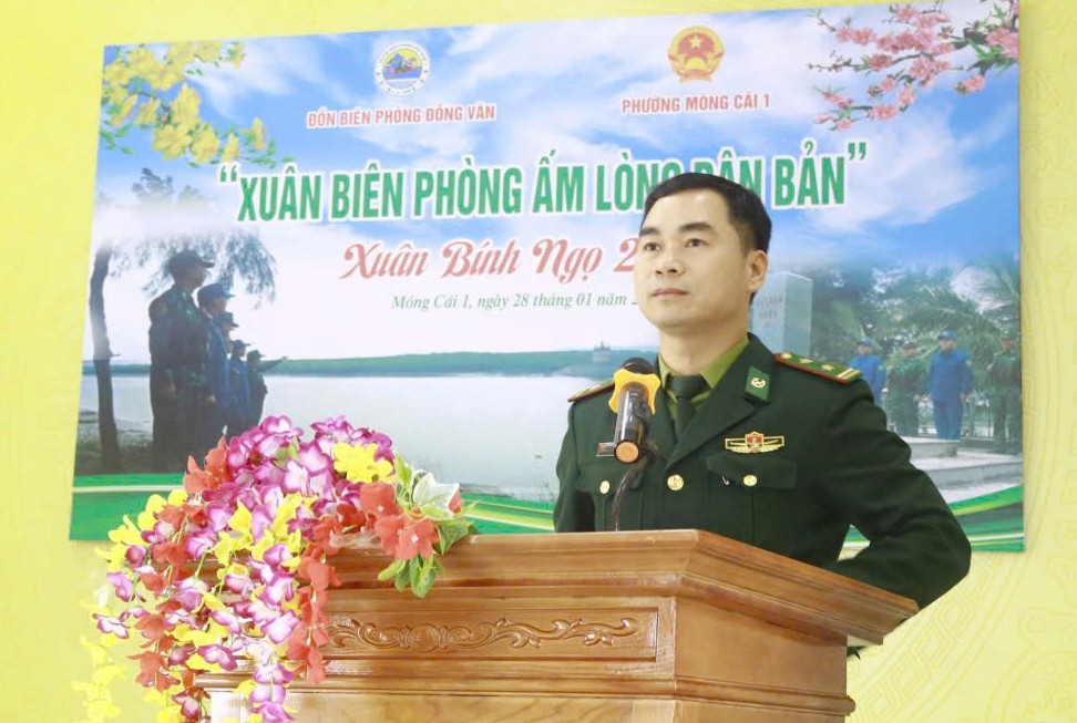 “Xuân Biên phòng ấm lòng dân bản” tại phường Móng Cái 1