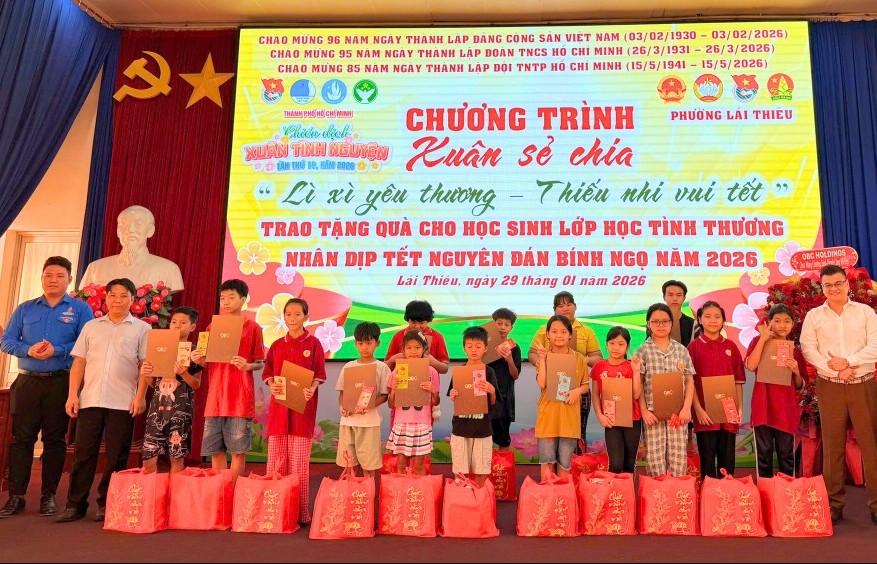 Phường Lái Thiêu mang "Xuân sẻ chia" đến với người nghèo, yếu thế