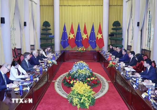 Chủ tịch nước Lương Cường và Chủ tịch Hội đồng châu Âu Antonio Costa tiến hành hội đàm. (Ảnh: Lâm Khánh/TTXVN) Chủ tịch nước Lương Cường và Chủ tịch Hội đồng châu Âu Antonio Costa tiến hành hội đàm. (Ảnh: Lâm Khánh/TTXVN)