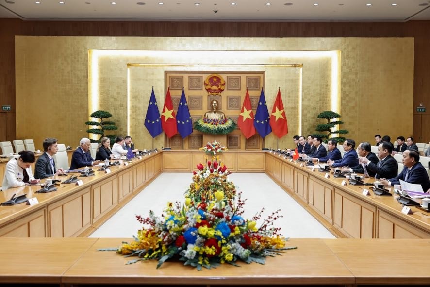 Trong khuôn khổ hợp tác ASEAN-EU, hai nhà Lãnh đạo nhất trí tăng cường phối hợp thúc đẩy xây dựng Hiệp định Thương mại tự do ASEAN-EU - Ảnh: VGP/Nhật Bắc Trong khuôn khổ hợp tác ASEAN-EU, hai nhà Lãnh đạo nhất trí tăng cường phối hợp thúc đẩy xây dựng Hiệp định Thương mại tự do ASEAN-EU - Ảnh: VGP/Nhật Bắc