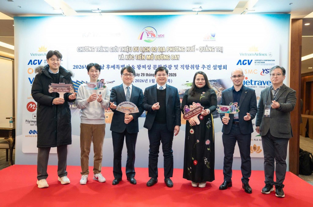 Thành phố Huế đặc biệt coi trọng kết nối hạ tầng, nhất là kết nối hàng không, xem đây là chìa khóa để mở rộng thị trường quốc tế Thành phố Huế đặc biệt coi trọng kết nối hạ tầng, nhất là kết nối hàng không, xem đây là chìa khóa để mở rộng thị trường quốc tế