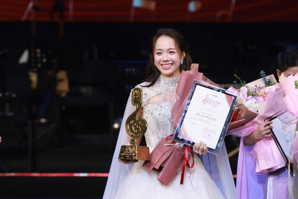 Trao giải Đặc biệt tới Quán quân cuộc thi “Tiếng hát Hà Nội 2025