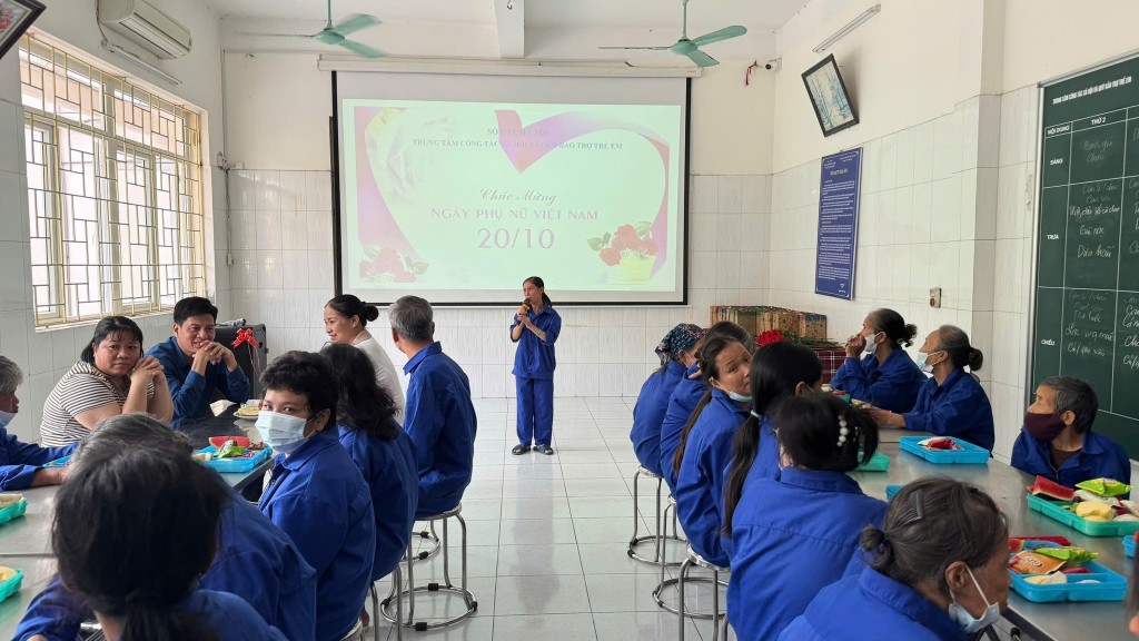 Tổ chức các buổi liên hoan, sinh hoạt, nâng cao đời sống tinh thần cho người yếu thế tại các trung tâm bảo trợ xã hội Tổ chức các buổi liên hoan, sinh hoạt, nâng cao đời sống tinh thần cho người yếu thế tại các trung tâm bảo trợ xã hội