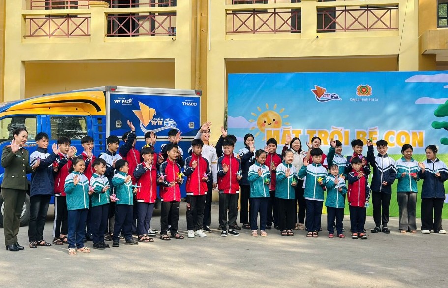 Những "mặt trời bé con" lớn lên trong vòng tay chiến sĩ công an