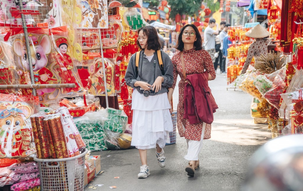 Ở lại thành phố dịp Tết, người trẻ tận hưởng khoảng lặng hiếm hoi để nghỉ ngơi và nhìn lại bản thân