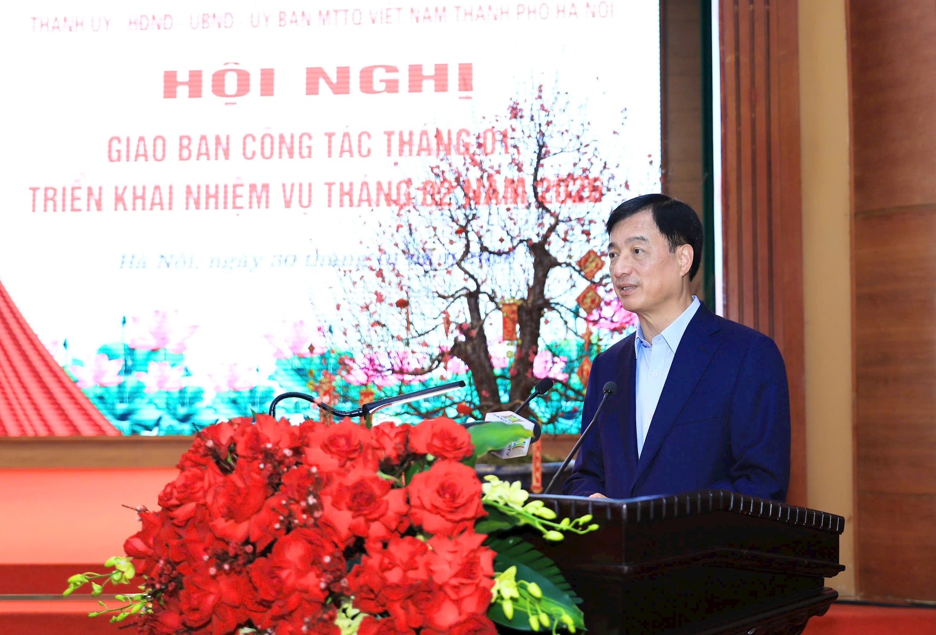 Bí thư Thành ủy Hà Nội Nguyễn Duy Ngọc phát biểu định hướng các nội dung bàn thảo tại hội nghị. Ảnh Quang Thái