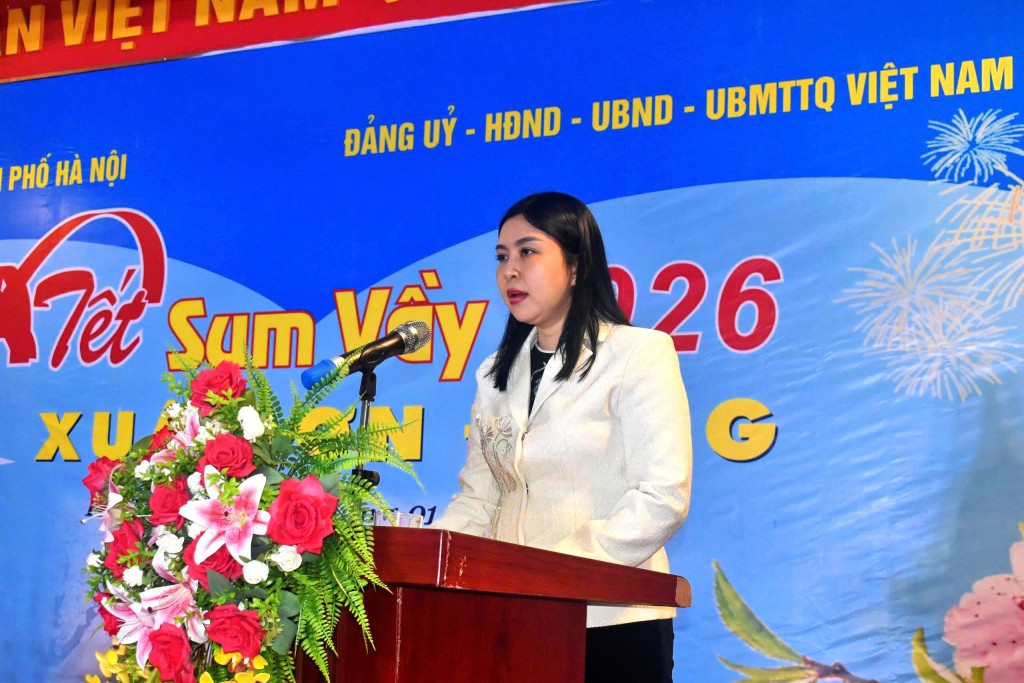 Đồng chí Nguyễn Thị Hoài Thu - Phó Bí thư Thường trực Đảng uỷ phường Đại Mỗ phát biểu tại chương trình