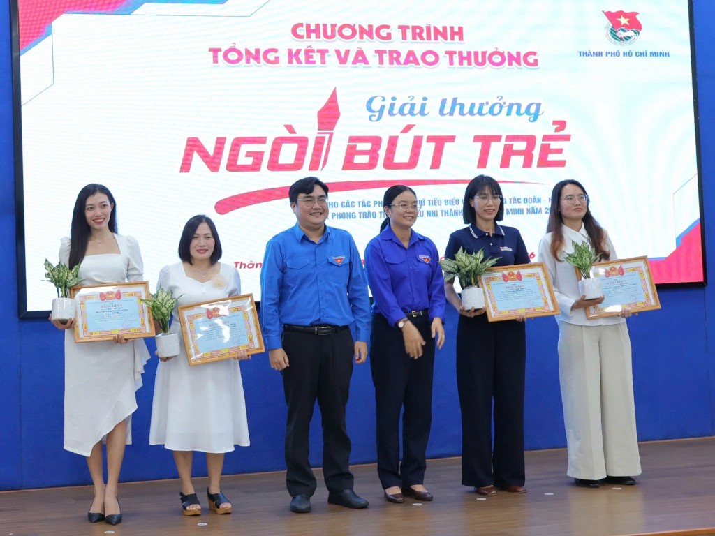 Báo Tuổi trẻ Thủ đô đạt giải A giải thưởng Ngòi bút trẻ Báo Tuổi trẻ Thủ đô đạt giải A giải thưởng Ngòi bút trẻ