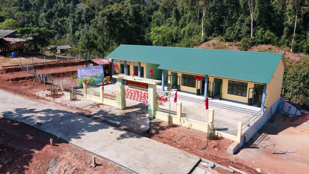 Khánh thành công trình hỗ trợ giáo dục tại xã Thượng Trạch (tỉnh Quảng Trị) Khánh thành công trình hỗ trợ giáo dục tại xã Thượng Trạch (tỉnh Quảng Trị)