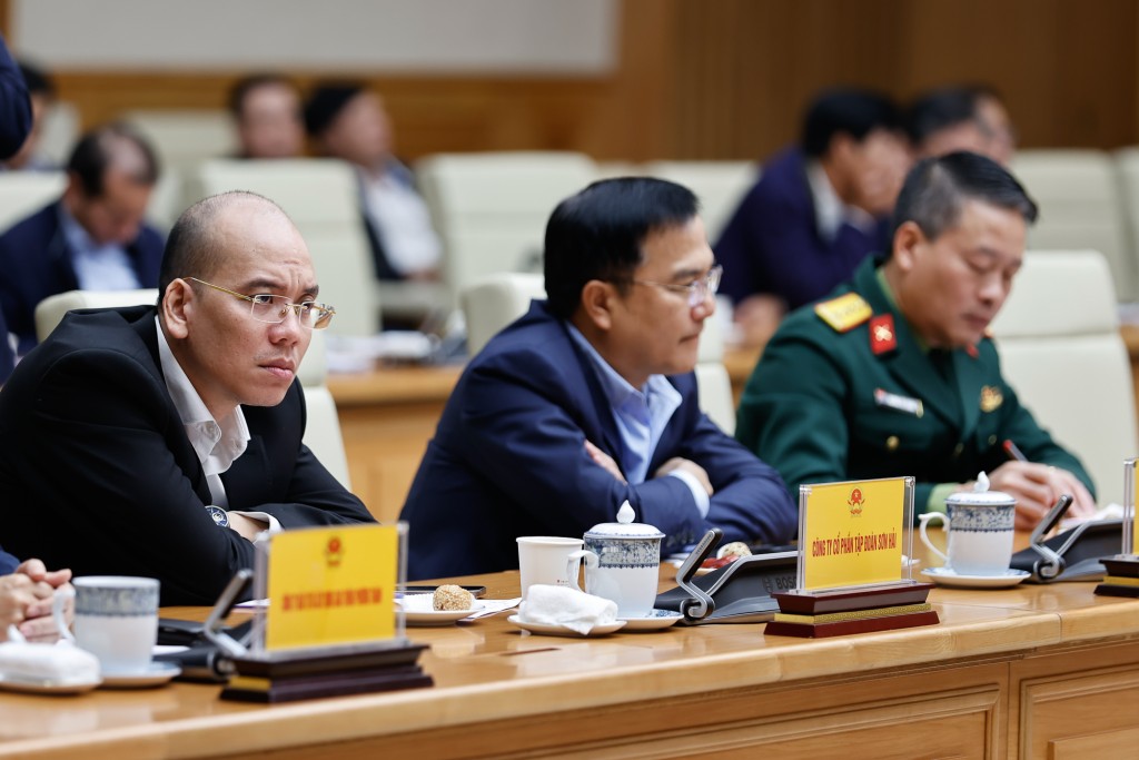 Các đại biểu tham dự phiên họp - Ảnh: VGP/Nhật Bắc Các đại biểu tham dự phiên họp - Ảnh: VGP/Nhật Bắc