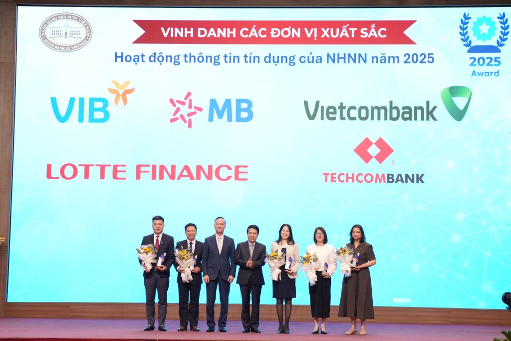 Tại Hội nghị đã vinh danh 5 đơn vị xuất sắc trong hoạt động TTTD năm 2025