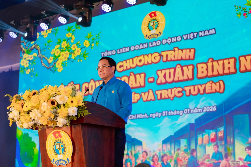 Mang Tết ấm đến với đoàn viên, người lao động