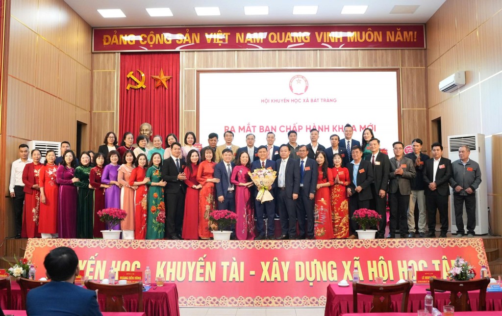 Thúc đẩy phong trào khuyến học, khuyến tài, xây dựng xã hội học tập