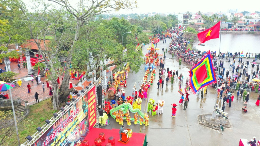 Lễ hội di tích Từ Lương Xâm - căn cứ bản doanh của Ngô Quyền năm 938 (tại phường Đông Hải, thành phố Hải Phòng)