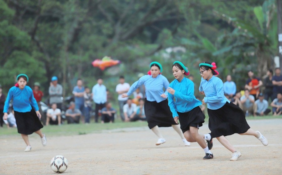 Giải bóng đá nữ các dân tộc thiểu số tỉnh Quảng Ninh diễn ra tại Bình Liêu Giải bóng đá nữ các dân tộc thiểu số tỉnh Quảng Ninh diễn ra tại Bình Liêu