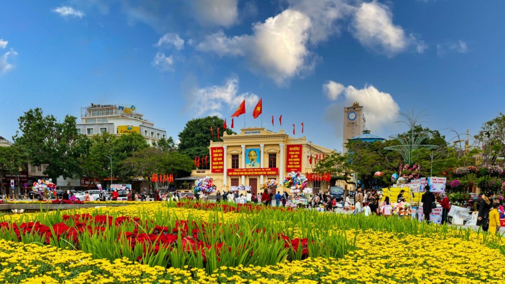 Hạ tầng, văn hóa - xã hội và chuyển đổi số là nền tảng vững chắc cho phát triển bền vững của TP Hải Phòng Hạ tầng, văn hóa - xã hội và chuyển đổi số là nền tảng vững chắc cho phát triển bền vững của TP Hải Phòng