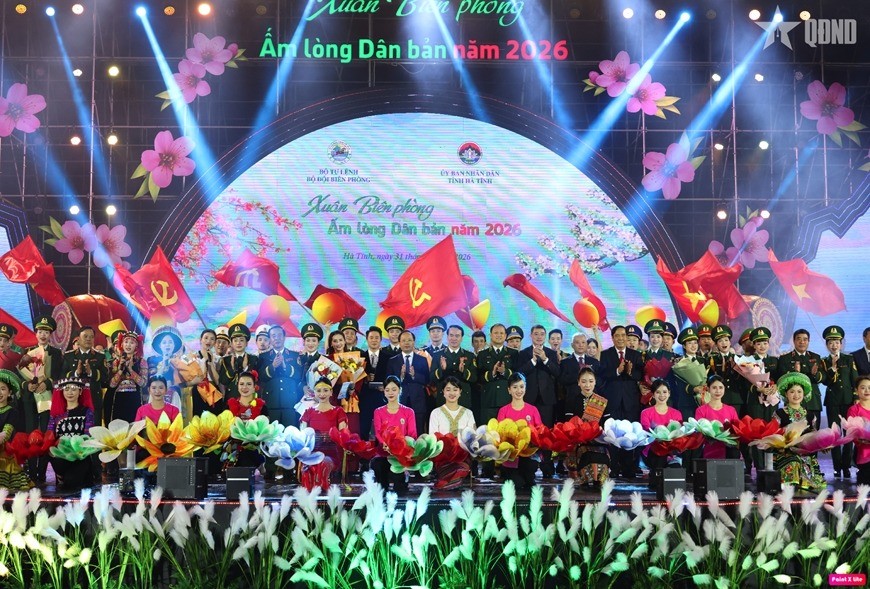 Chương trình là đêm gala nồng ấm tình quân dân Chương trình là đêm gala nồng ấm tình quân dân