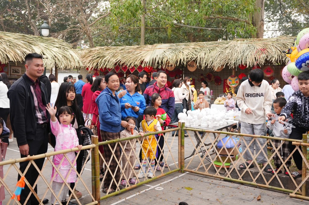 Tết xưa trên miền di sản: Tiếp nối mạch nguồn văn hoá truyền thống trên quê hương Phù Đổng